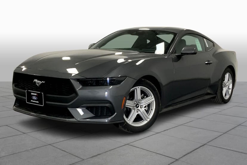 2026 Ford Mustang - Image 23