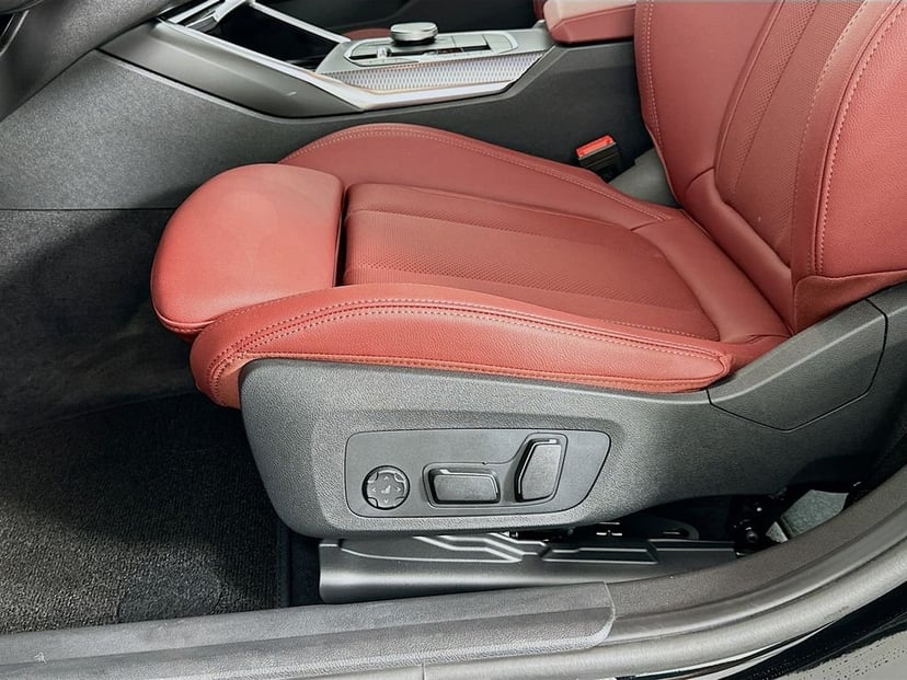 2026 BMW 3 Series - Image 21