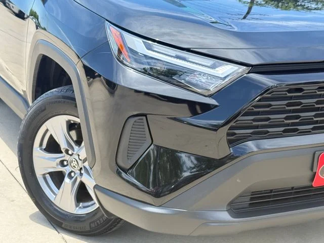 2025 Toyota RAV4 - Image 3