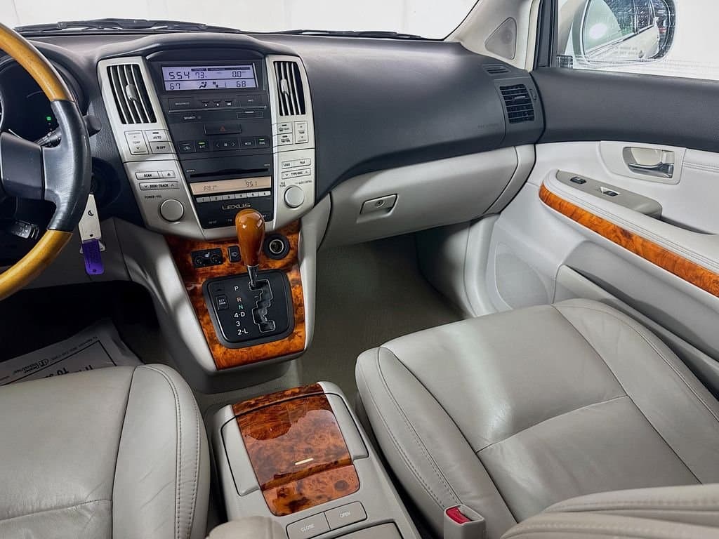 2007 LEXUS RX - Image 28