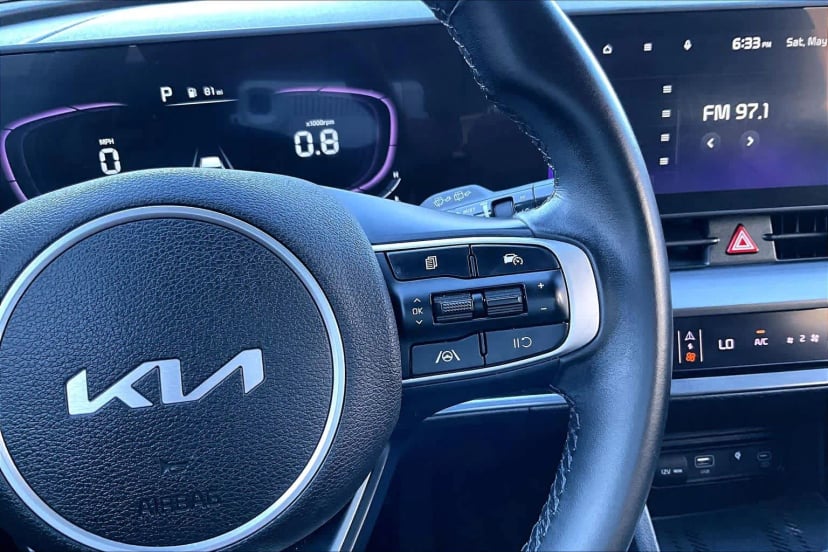 2023 Kia Sportage - Image 24
