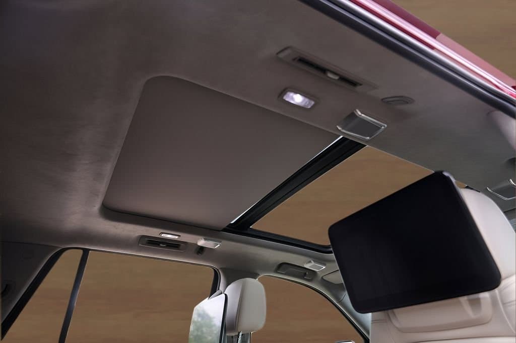 2021 Cadillac Escalade - Image 36