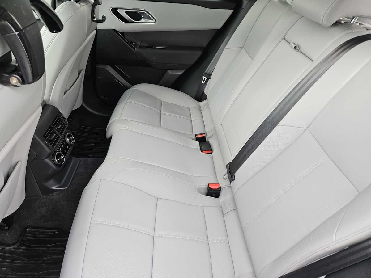 2025 Land Rover Range Rover Velar - Image 23