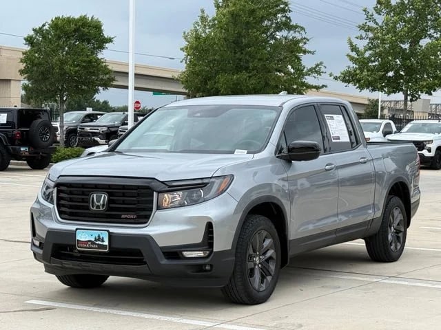 2023 Honda Ridgeline - Image 6