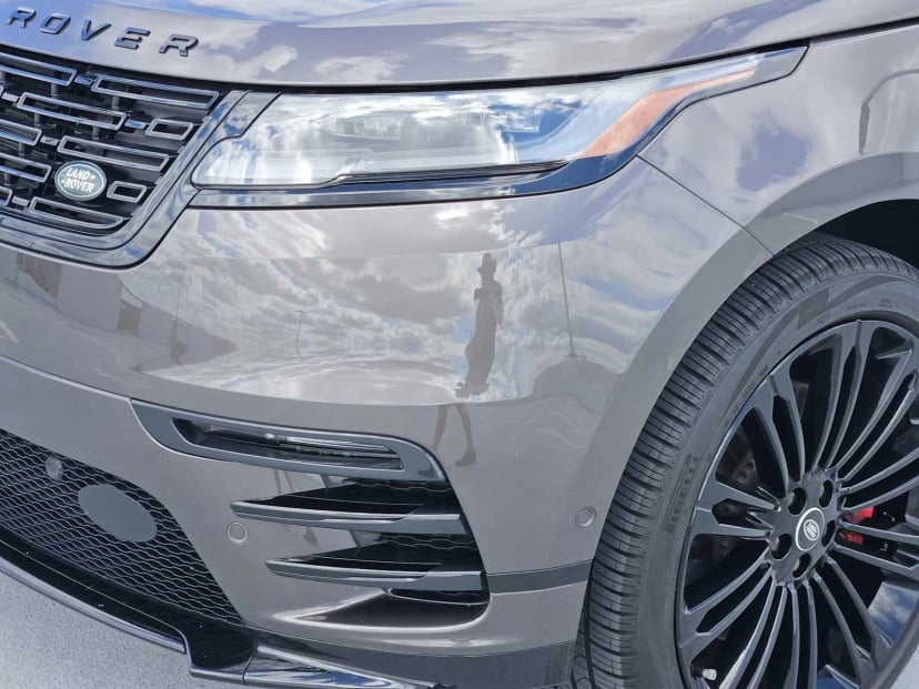 2025 Land Rover Range Rover Velar - Image 8