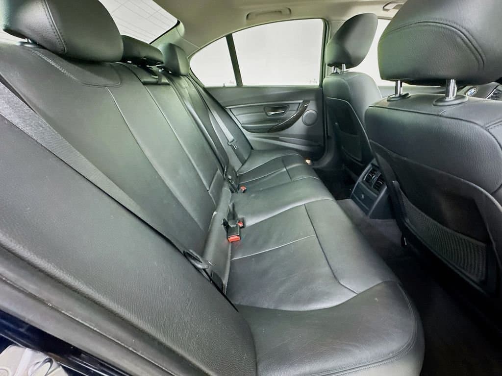 2015 BMW 3 - Image 36