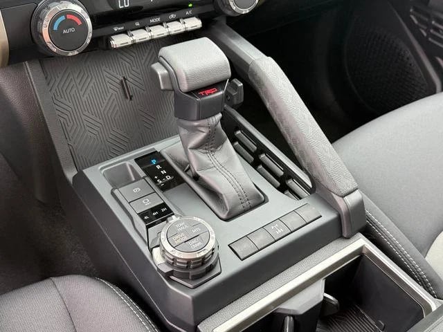 2026 Toyota Tacoma Hybrid - Image 51