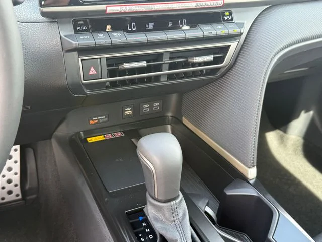 2026 Toyota Camry - Image 21