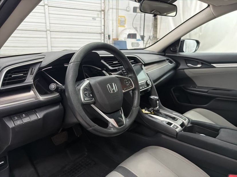 2019 Honda Civic - Image 10