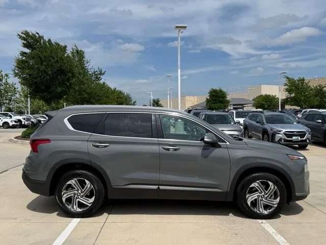 2023 Hyundai Santa Fe - Image 5