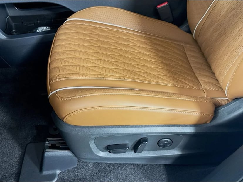 2027 INFINITI QX60 - Image 23