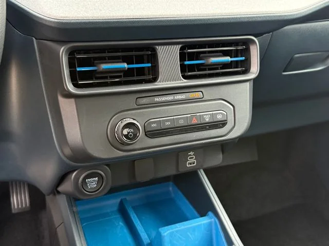 2026 Ford Maverick - Image 19