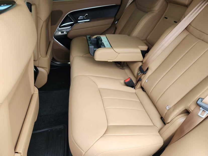 2026 LAND ROVER Range Rover - Image 29