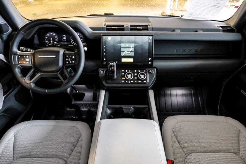 2026 Land Rover Defender 110 - Image 13