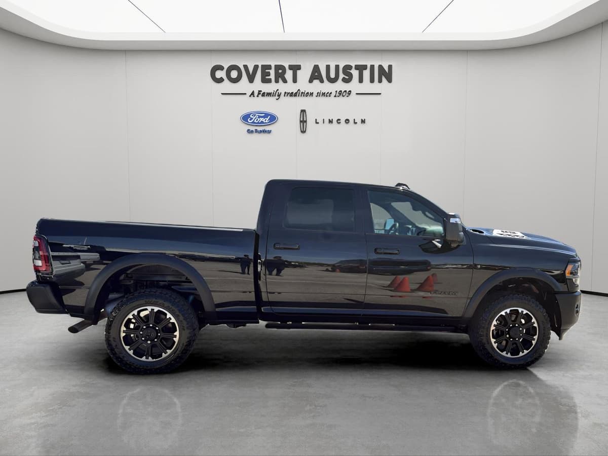 2024 Ram 2500 - Image 3