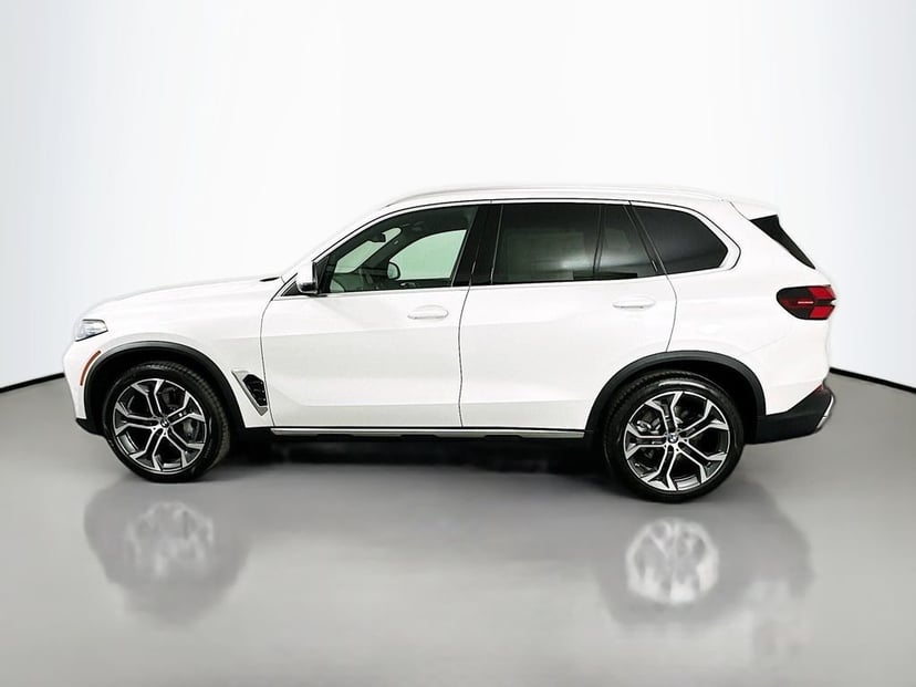 2026 BMW X5 - Image 8