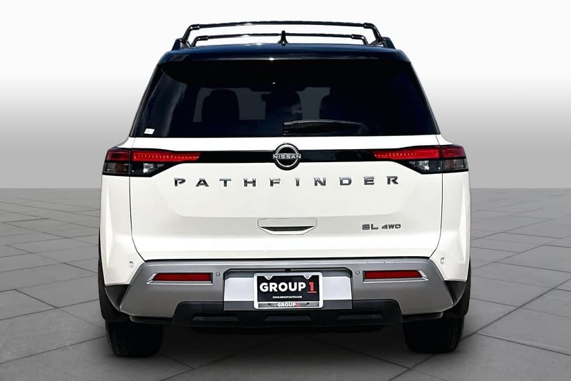 2023 Nissan Pathfinder - Image 5