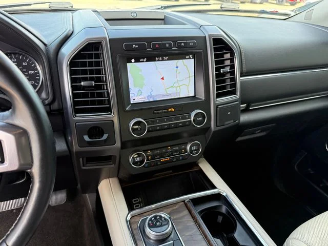 2019 Ford Expedition - Image 14