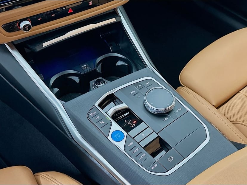 2026 BMW i4 - Image 15