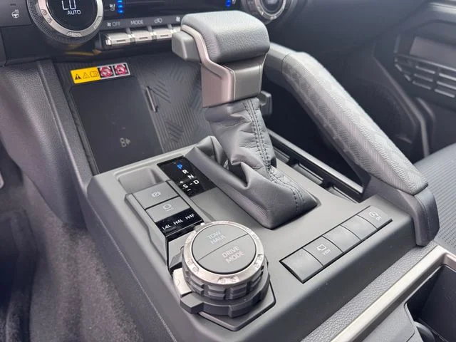 2026 Toyota 4Runner - Image 15