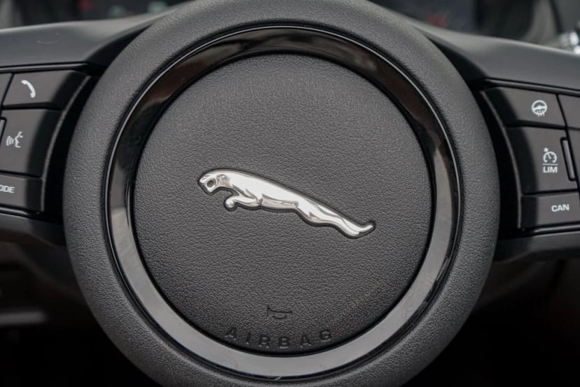 2023 Jaguar F-TYPE - Image 20