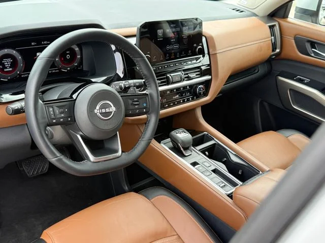 2023 Nissan Pathfinder - Image 10