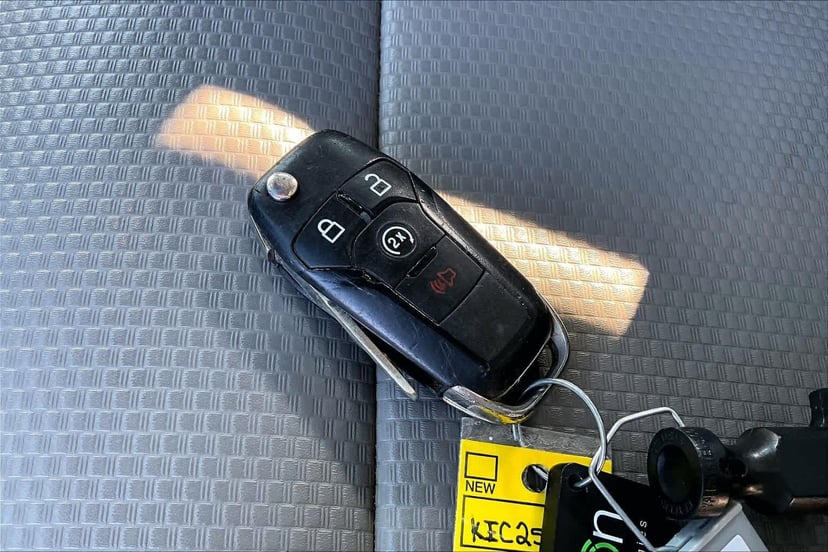 2019 Ford F-250 - Image 15