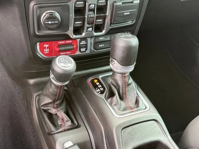2023 Jeep Wrangler - Image 20