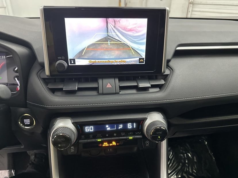 2024 Toyota RAV4 - Image 18
