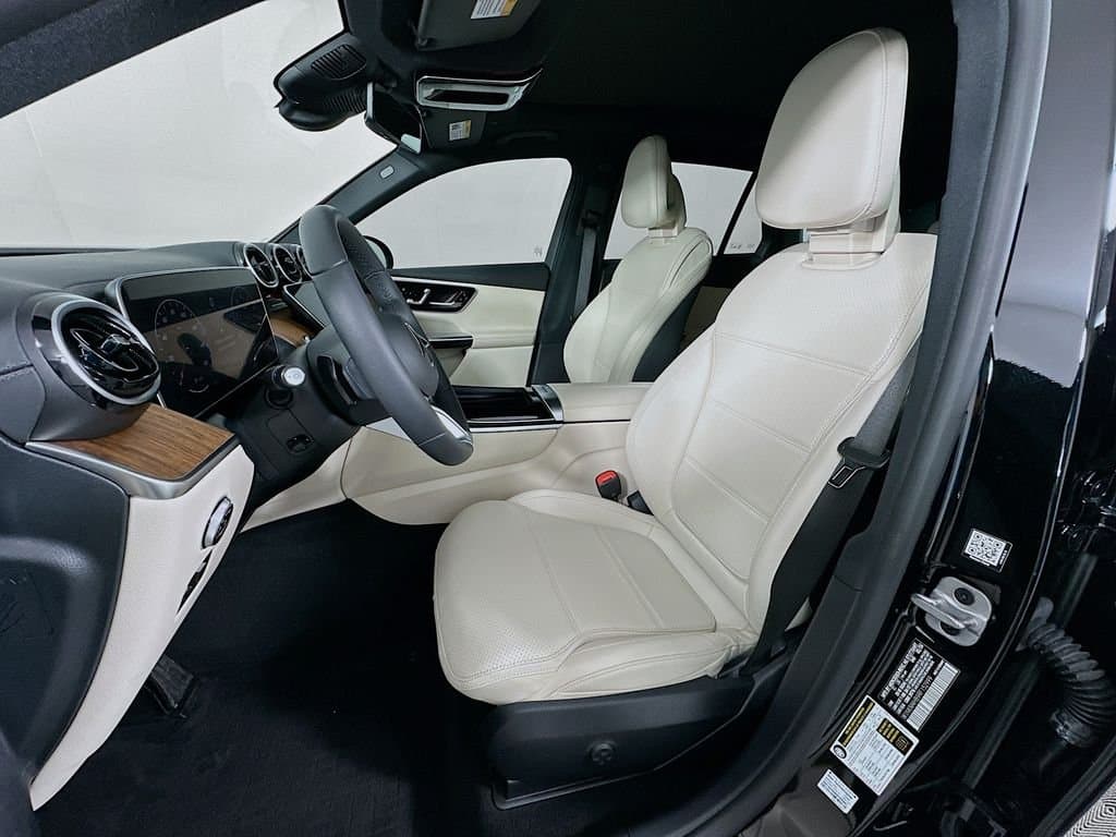 2024 Mercedes-Benz GLC - Image 20