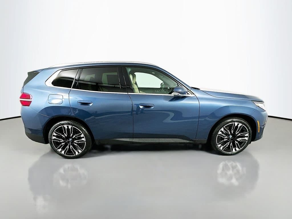 2026 BMW X3 - Image 4