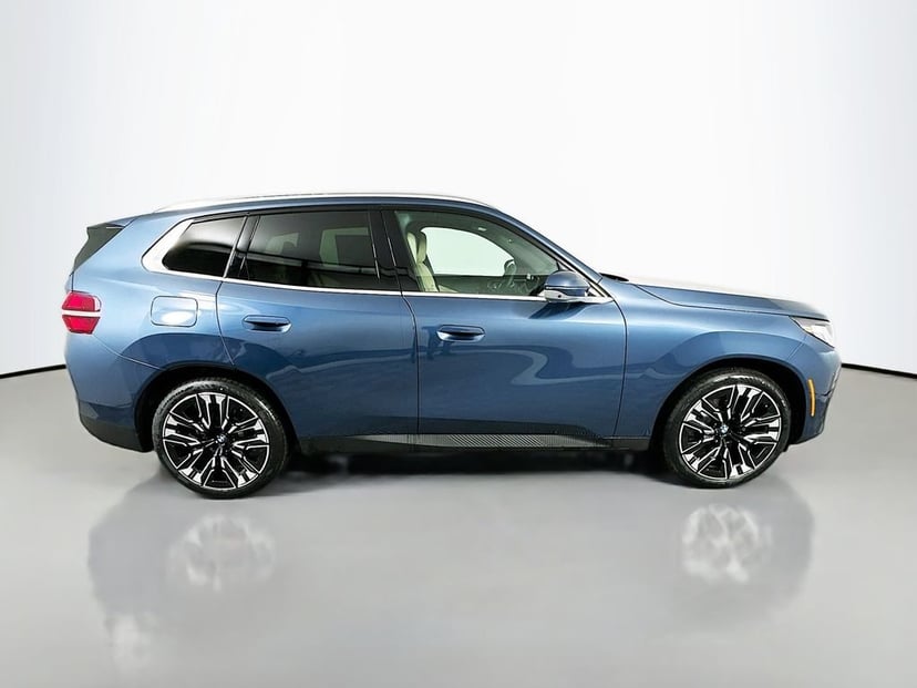 2026 BMW X3 - Image 4