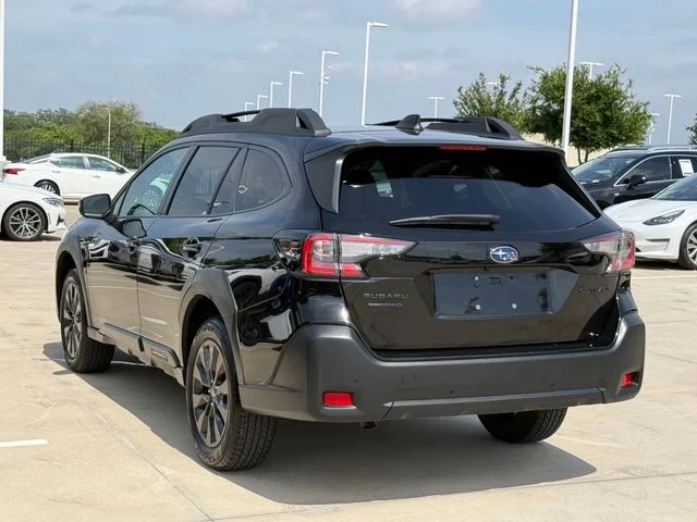 2025 Subaru Outback - Image 7
