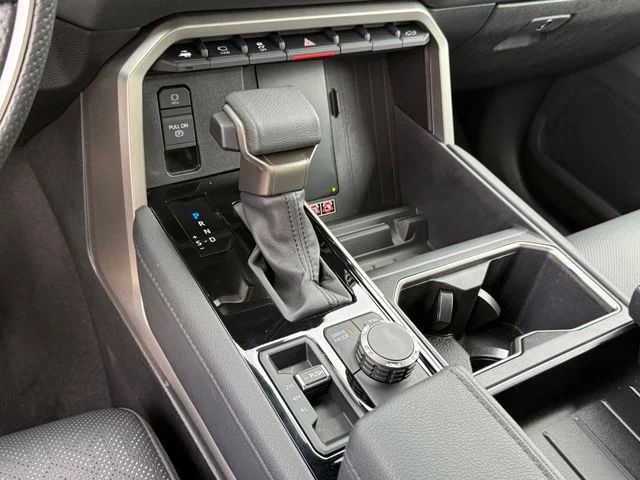 2025 Toyota Tundra - Image 22