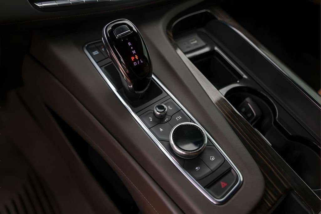 2021 Cadillac Escalade - Image 20