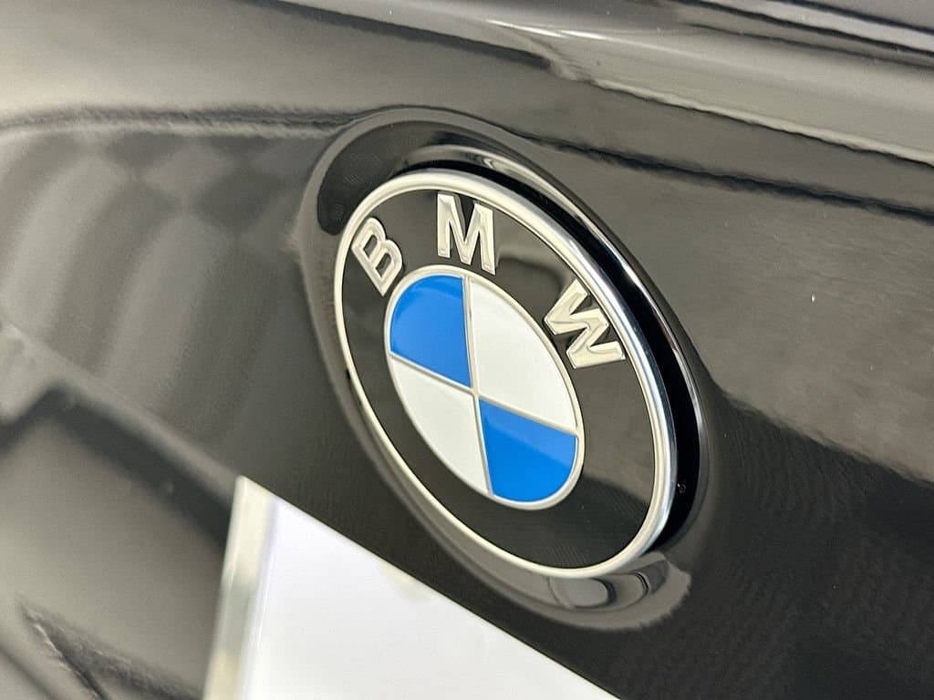 2026 BMW 3 Series - Image 22