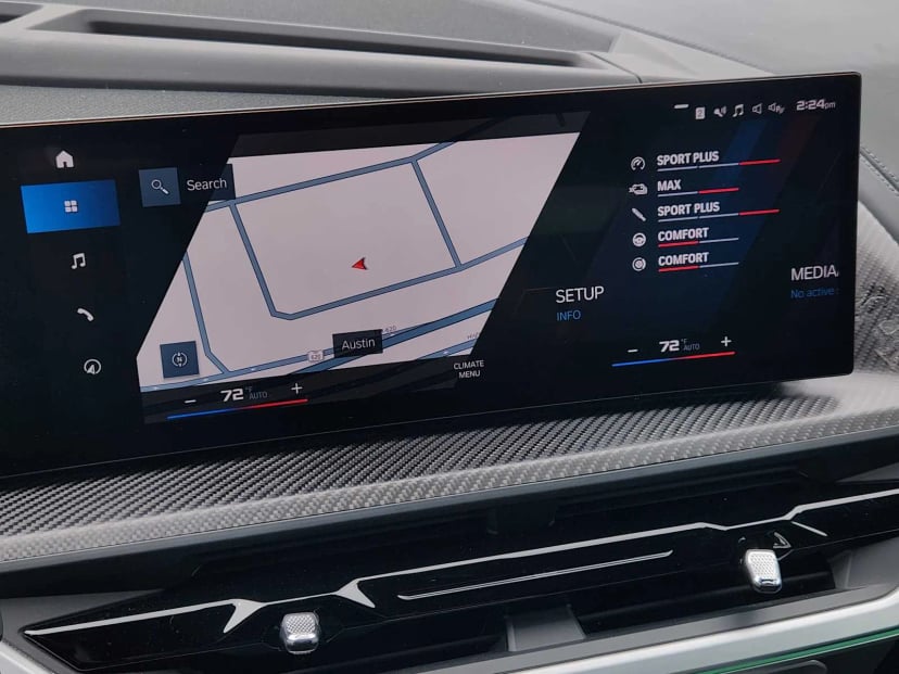 2023 BMW XM - Image 16