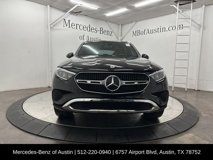 2026 Mercedes-Benz GLC - Image 2