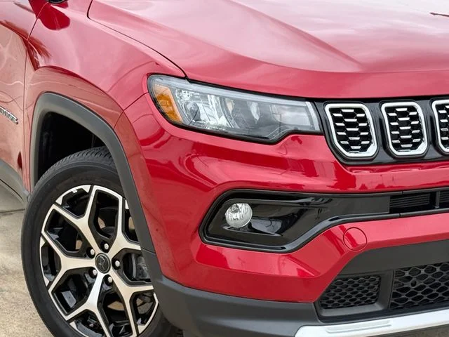 2025 Jeep Compass - Image 3