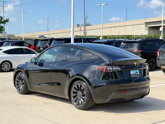 2025 Tesla Model Y - Image 4