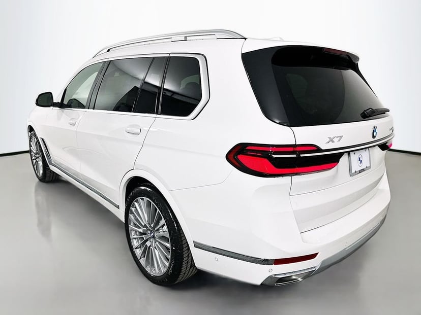 2026 BMW X7 - Image 7