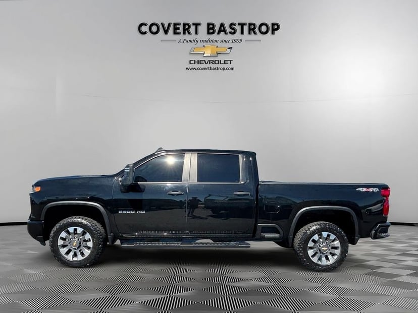 2024 Chevrolet Silverado 2500HD - Image 3