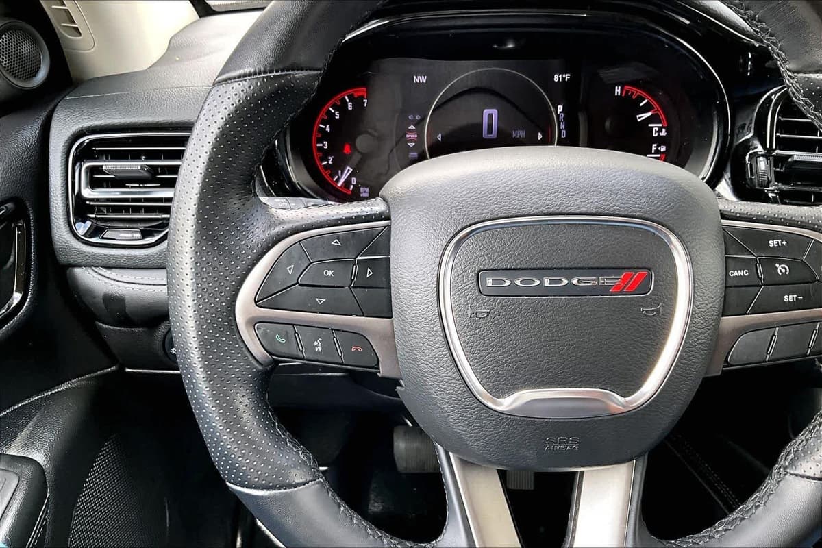 2022 Dodge Durango - Image 23