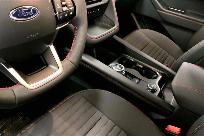 2026 Ford Explorer - Image 6