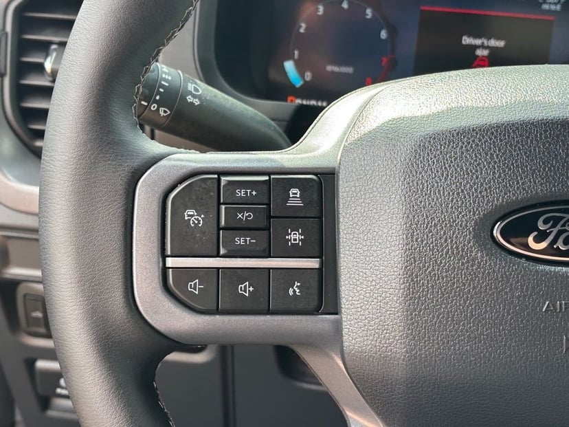 2025 Ford F-150 - Image 15