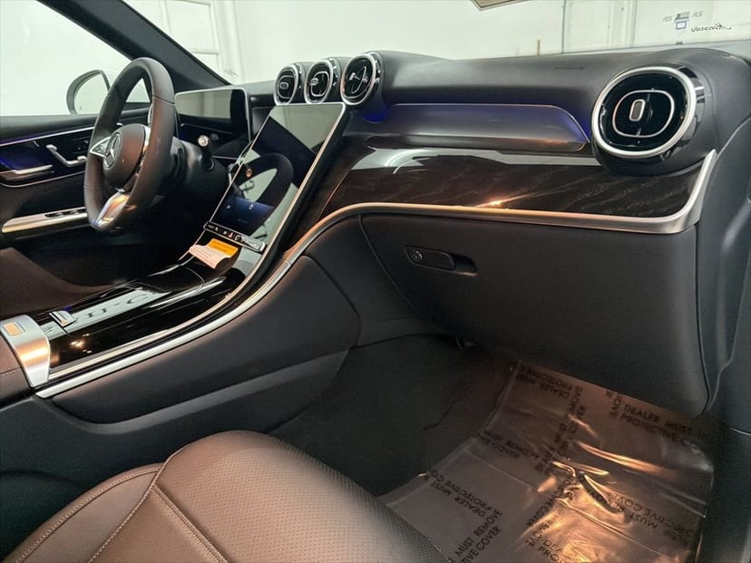 2026 Mercedes-Benz GLC - Image 28