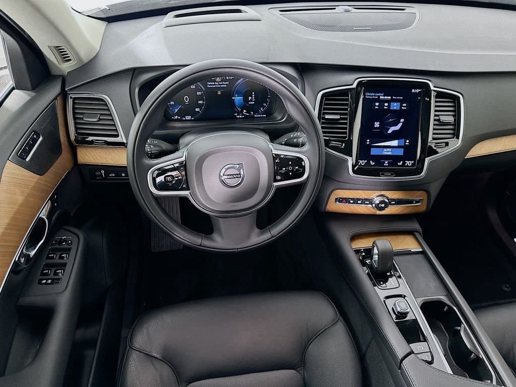 2022 Volvo XC90 Recharge Plug-In Hybrid - Image 23