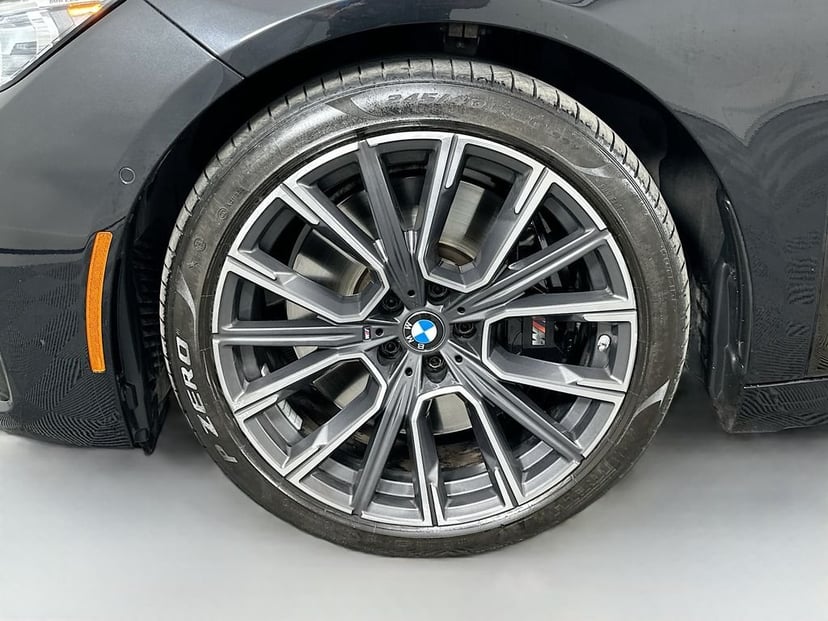 2022 BMW 7 Series - Image 33