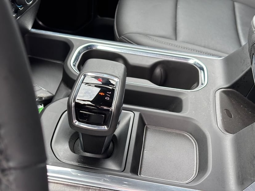 2025 Chevrolet Silverado 1500 - Image 12