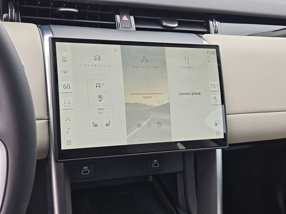 2025 Land Rover Discovery Sport - Image 15